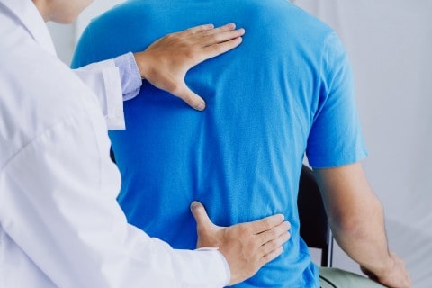 Best-back-pain-after-a-car-accident-doctor